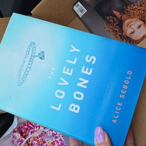 The Lovely Bones by Alice Sebold - Hardcover. EUC